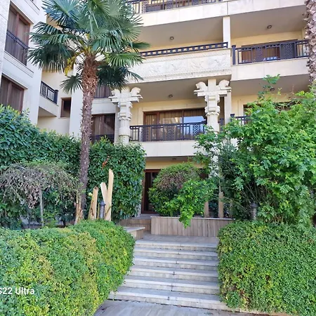 Delux Argisht גולדן סנדס